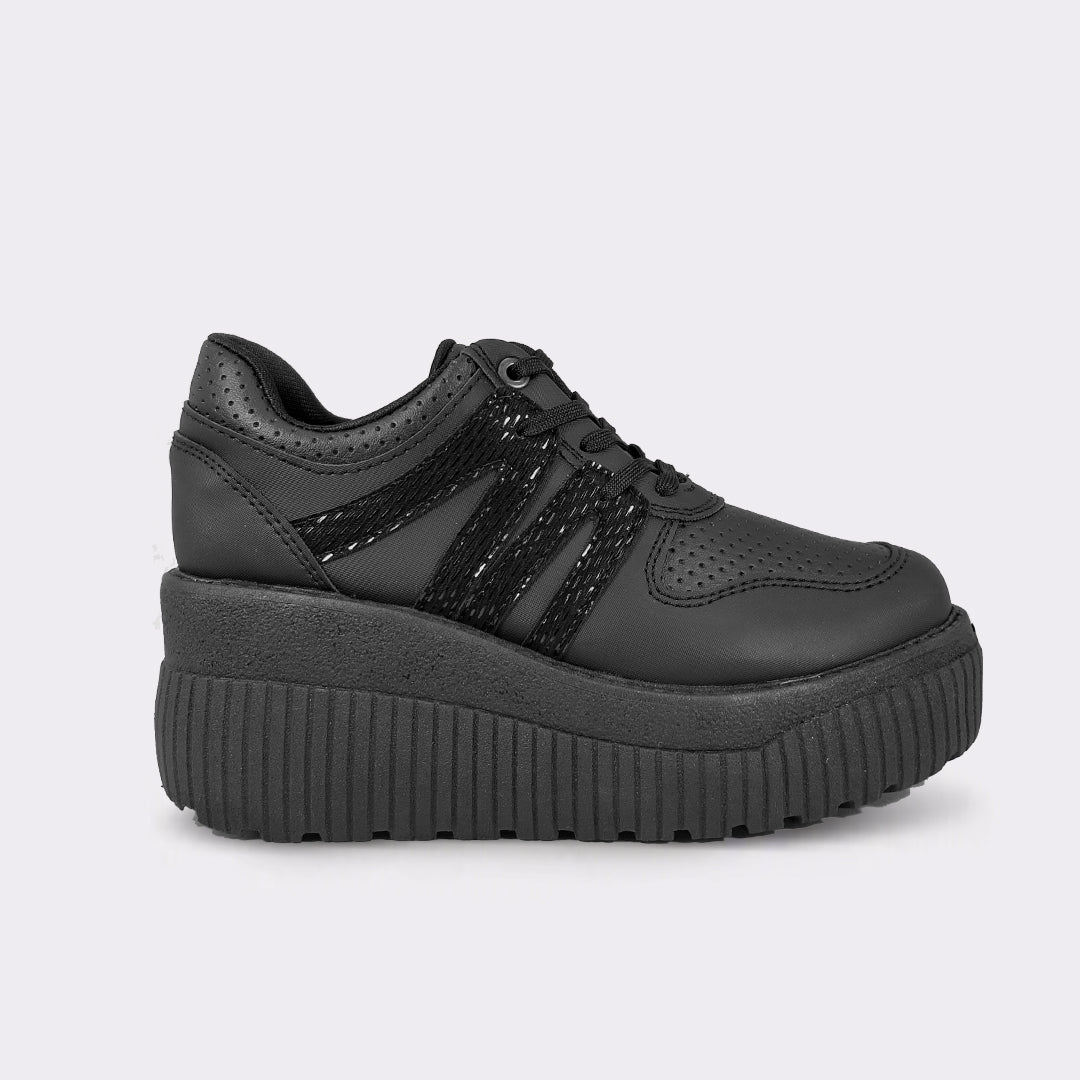 CK60 Negro – Altura con Comodidad Inesperada